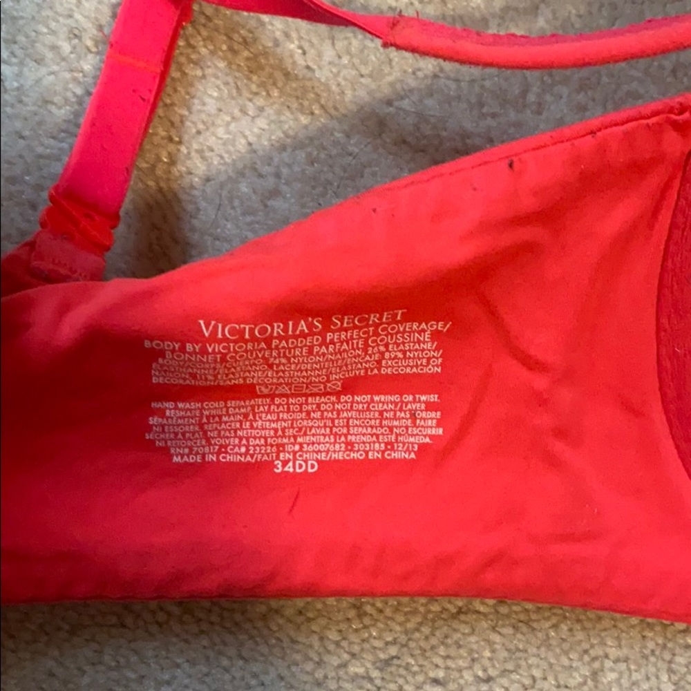 Victoria Secret Bra - Picture 2 of 4